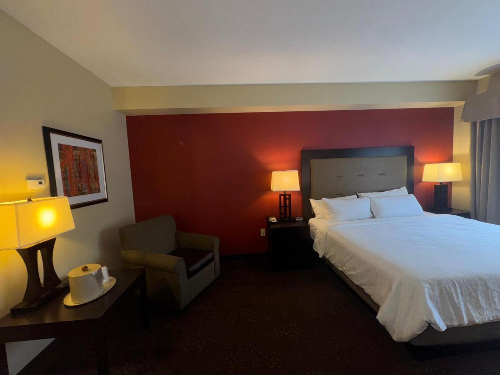 Hotel Wyndham Garden Anchorage Airport Esterno foto