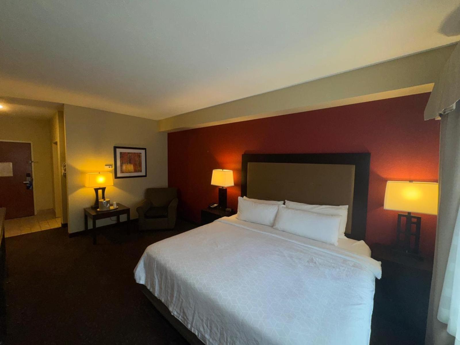 Hotel Wyndham Garden Anchorage Airport Esterno foto
