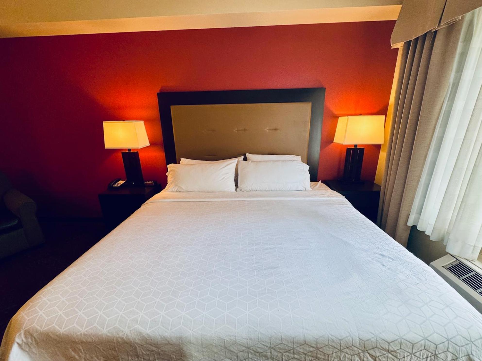 Hotel Wyndham Garden Anchorage Airport Esterno foto